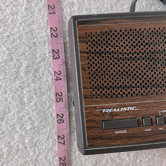 Vintage Realistic Digital  Clock Radio For Parts - Picture 12 of 14